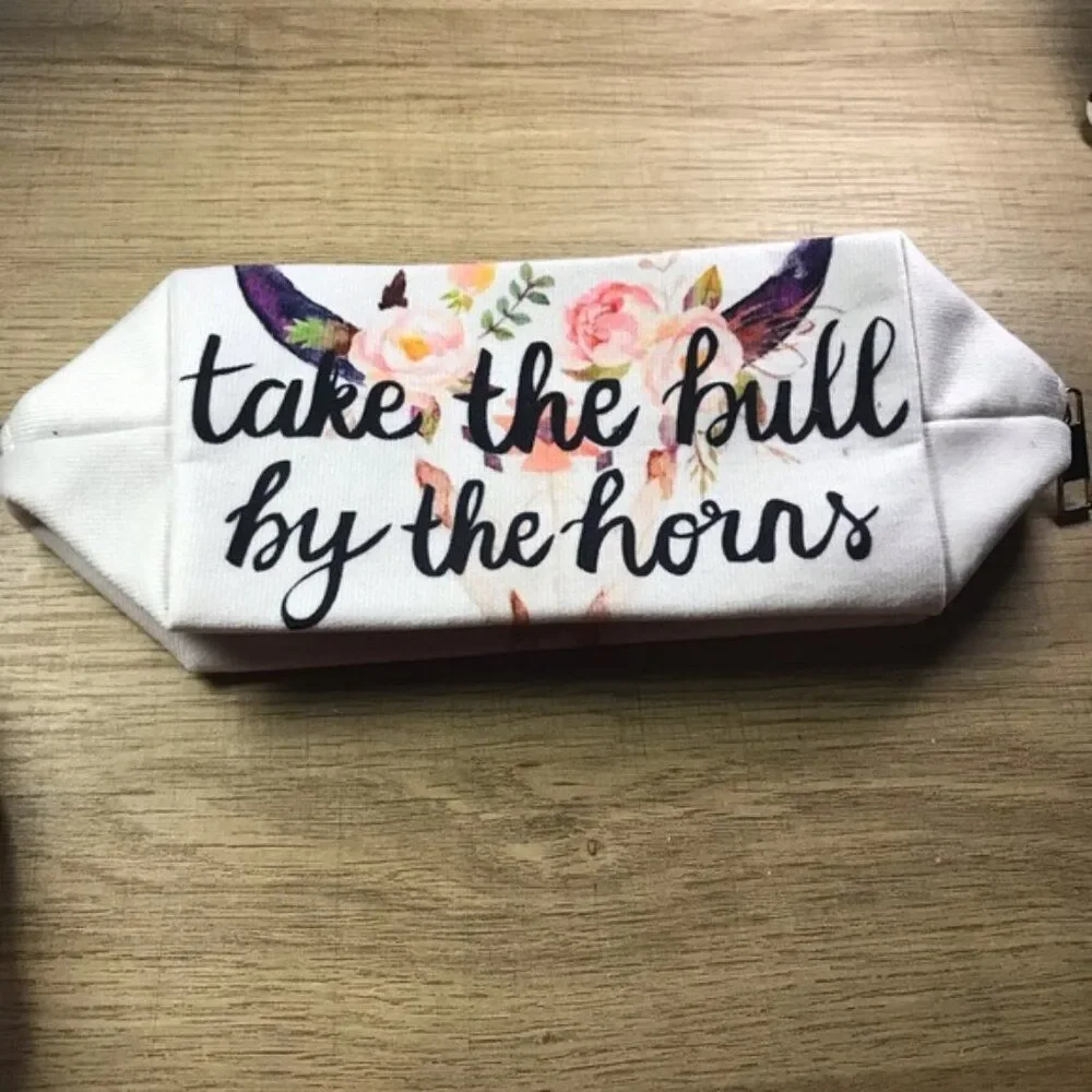 Flower & Bull Head Pattern Makeup Bag, Versatile Storage Bag Carry-On Pouch